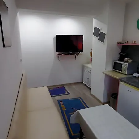Orhan Apartment *